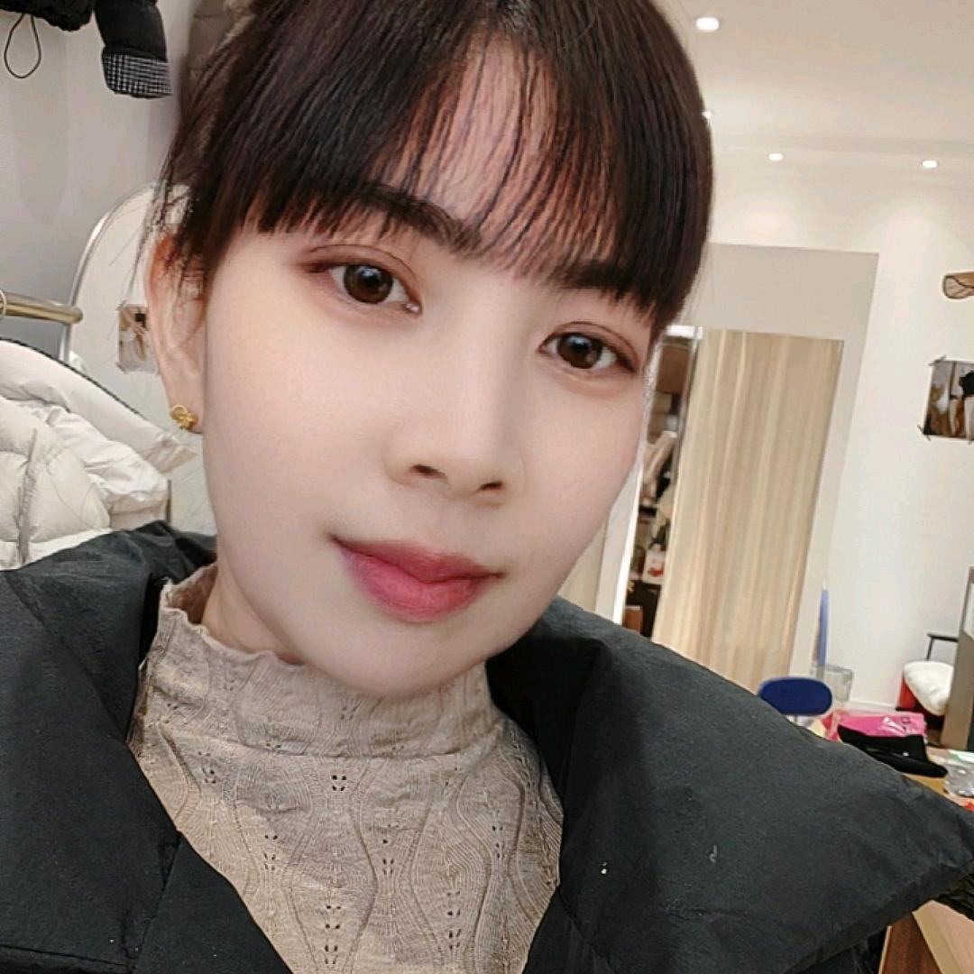 🌻颍桥未未女装🌹（不要连赞）