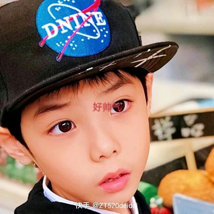 亮亮