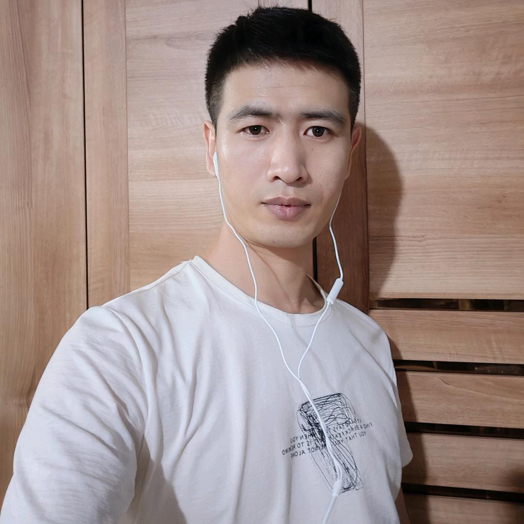 爱唱歌的小宝