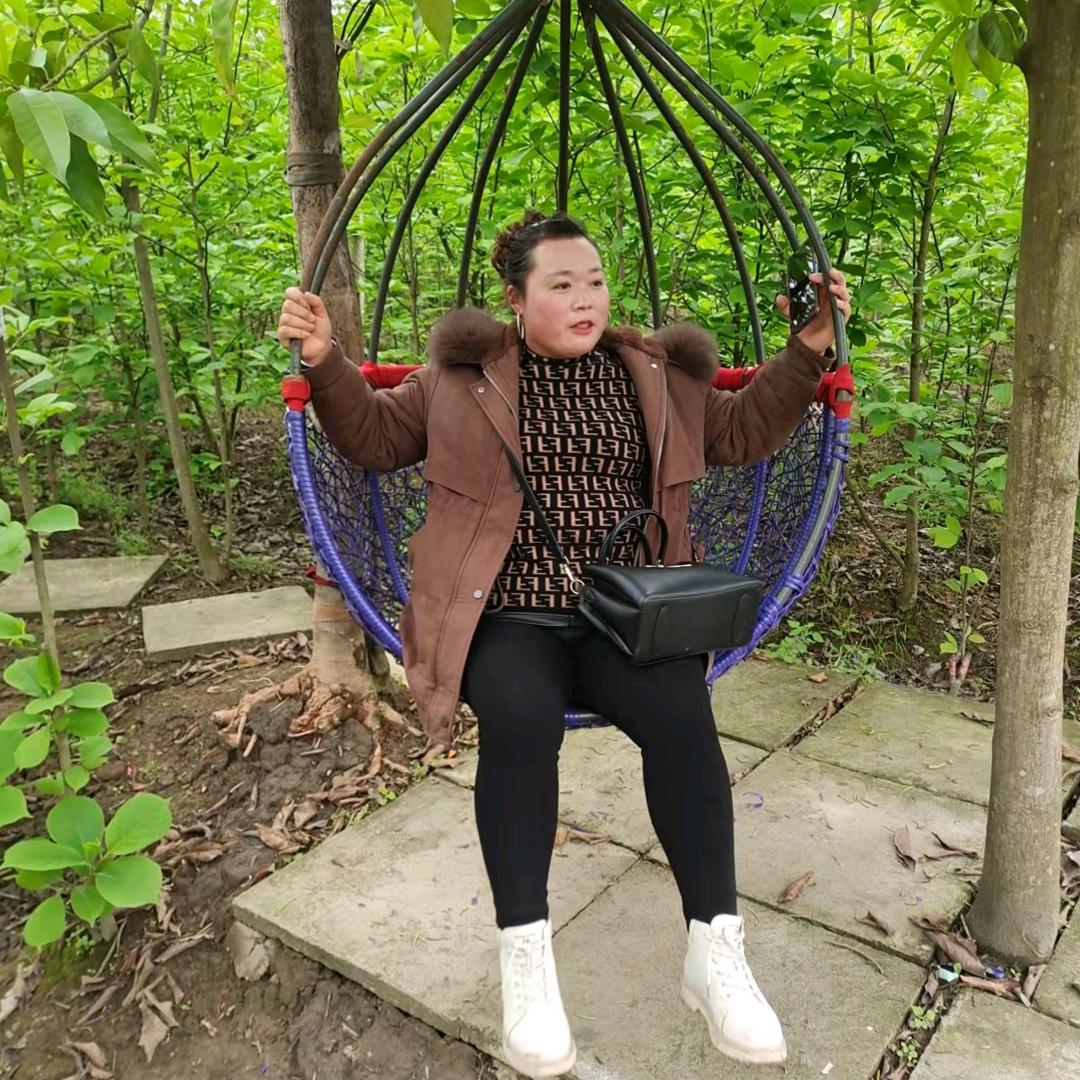 感谢天感谢地有你我永远 幸福。