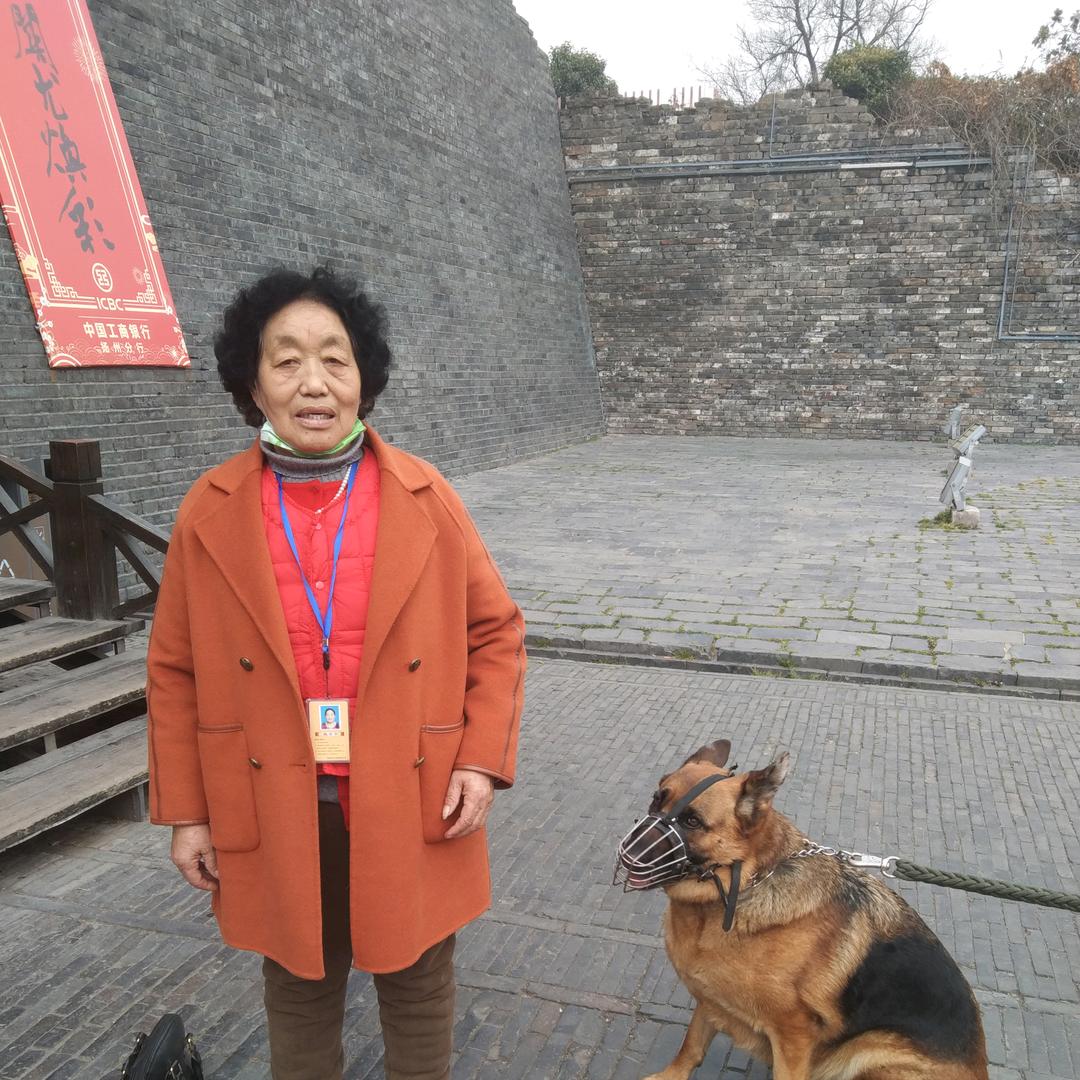 张贵静