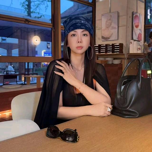 唐老板佳玲姐女装