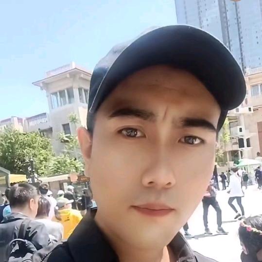 请叫我帅哥