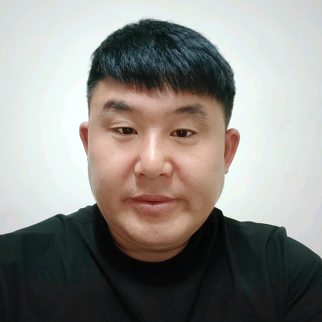 辉