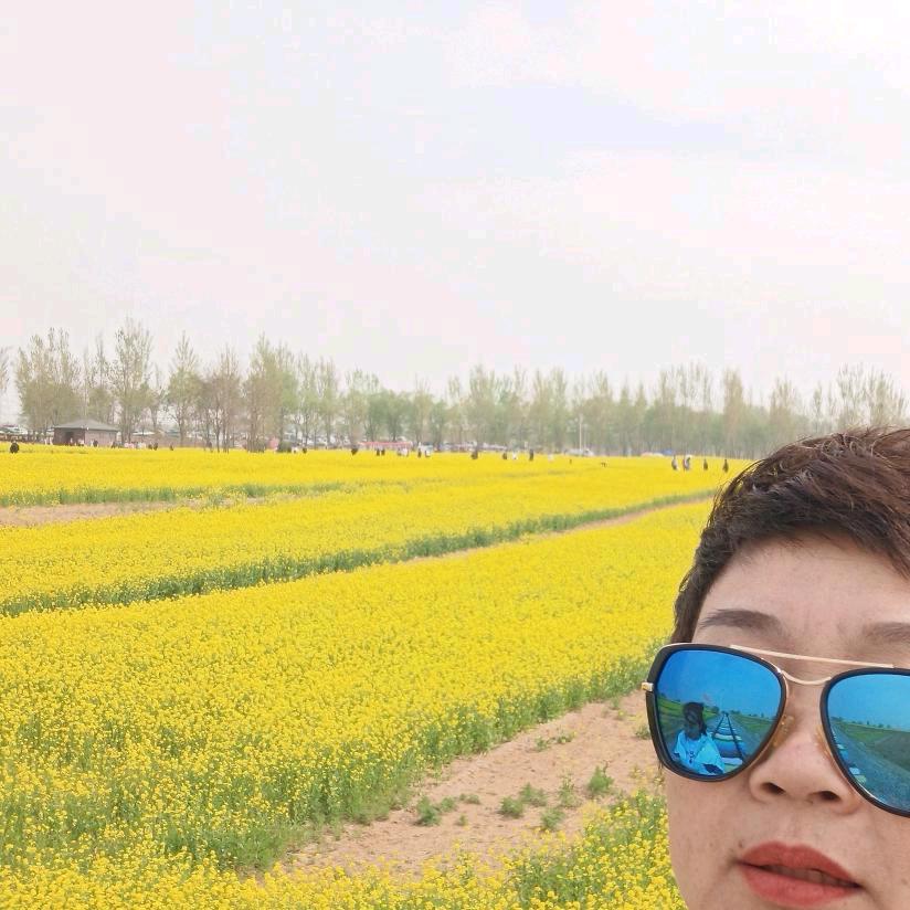 英子