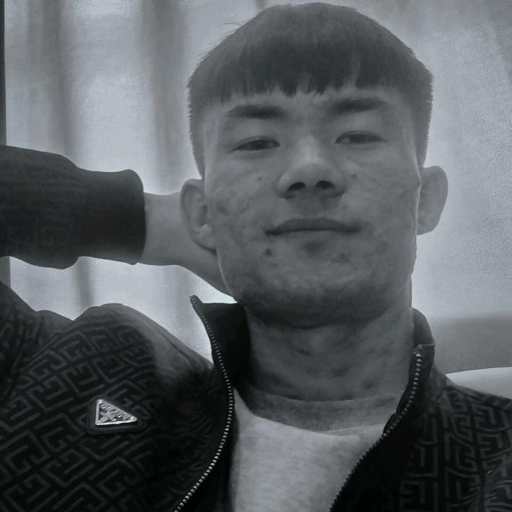 设计师一修阿卜