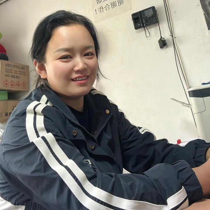 海霞姐姐爱吃零食
