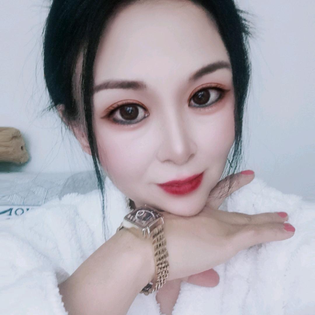 抚琴诉忧伤
