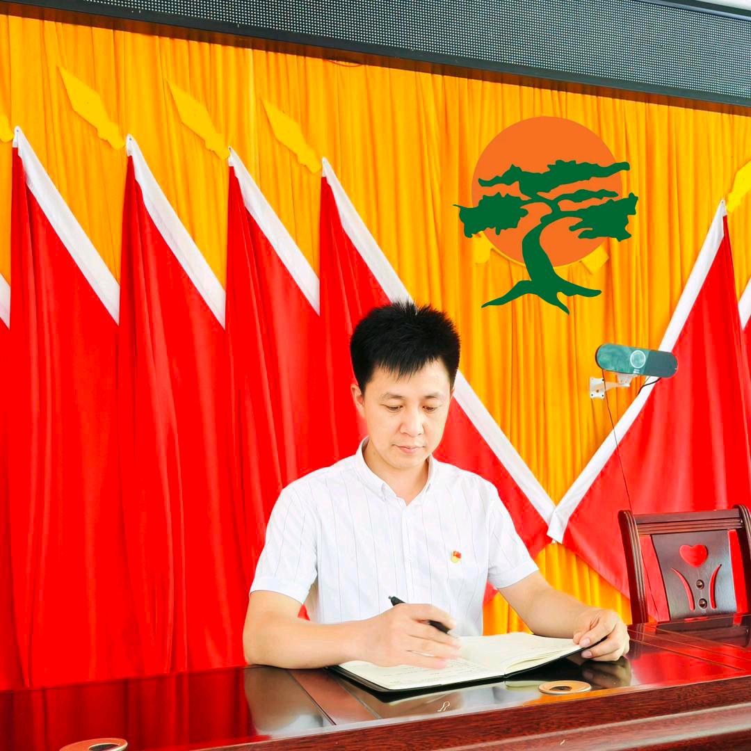 四川古蔺村支书（罗跃）