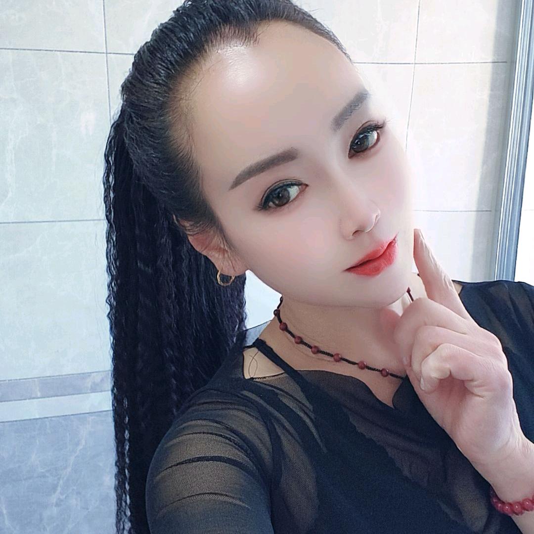 爱丽钢管舞杂技（不私聊）