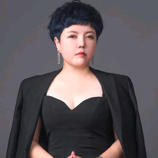 佳佳{0投资0学费私域变现》