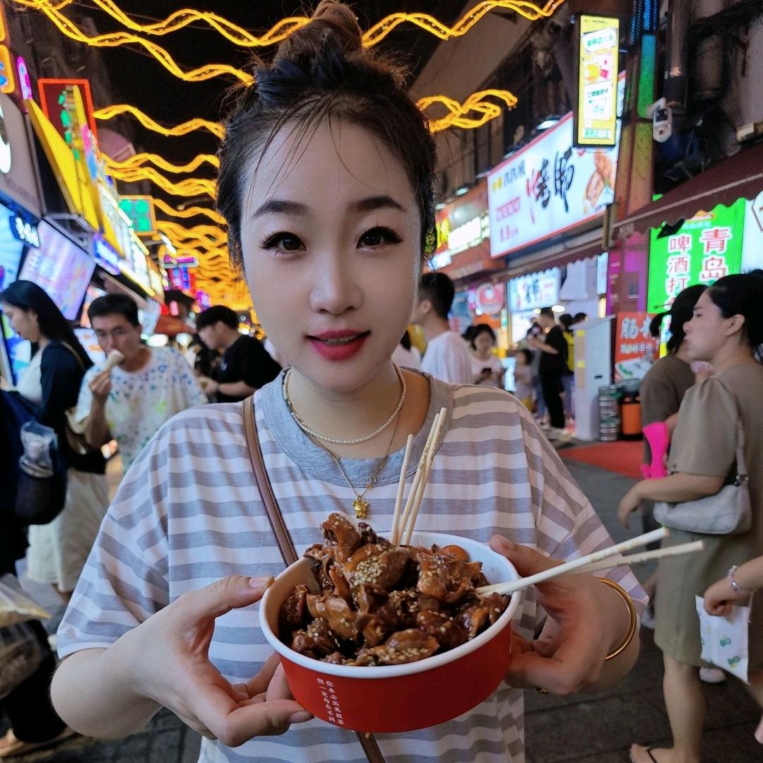 小雅吃遍青岛😏