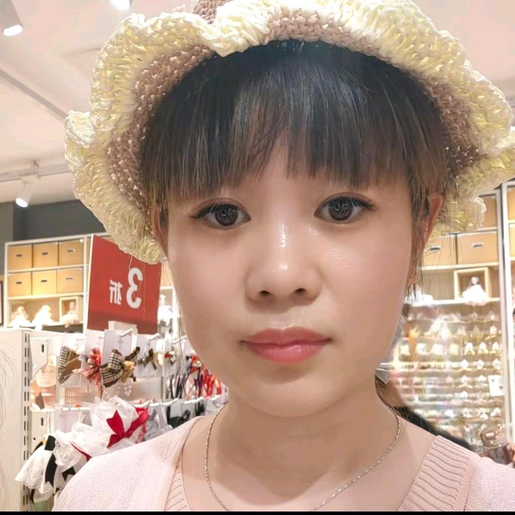 安心小姐姐的宠物猫