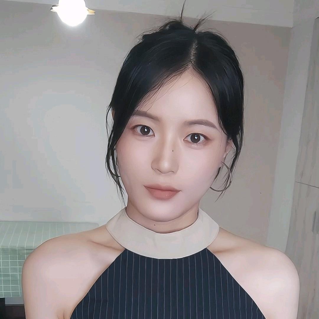 权智咸