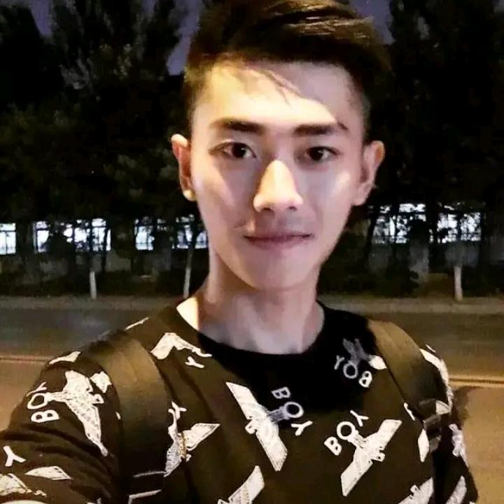 任思思