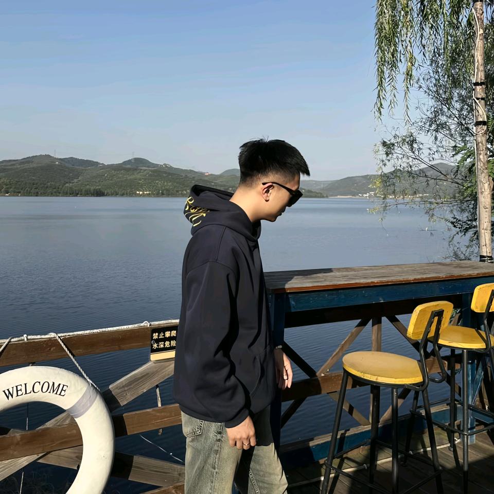 了一李.