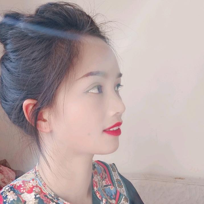 韦韦