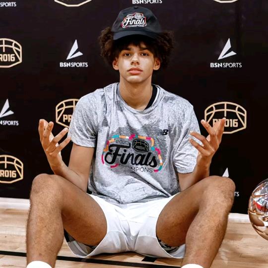 爱吃噜噜头上橘子的Believer