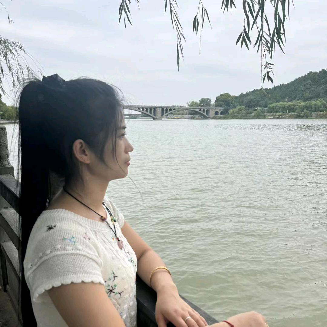 老侯家的小姐姐