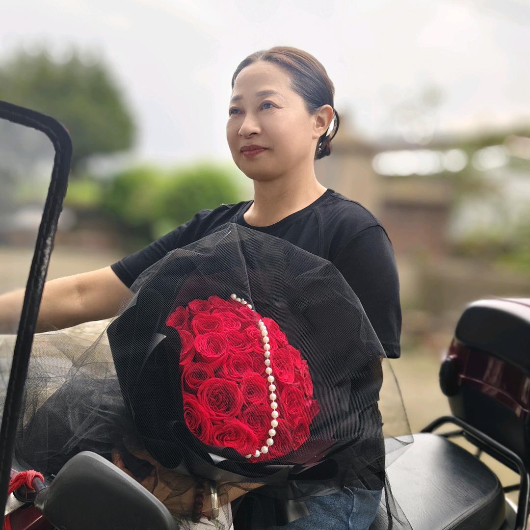 花花！幸福又快乐！