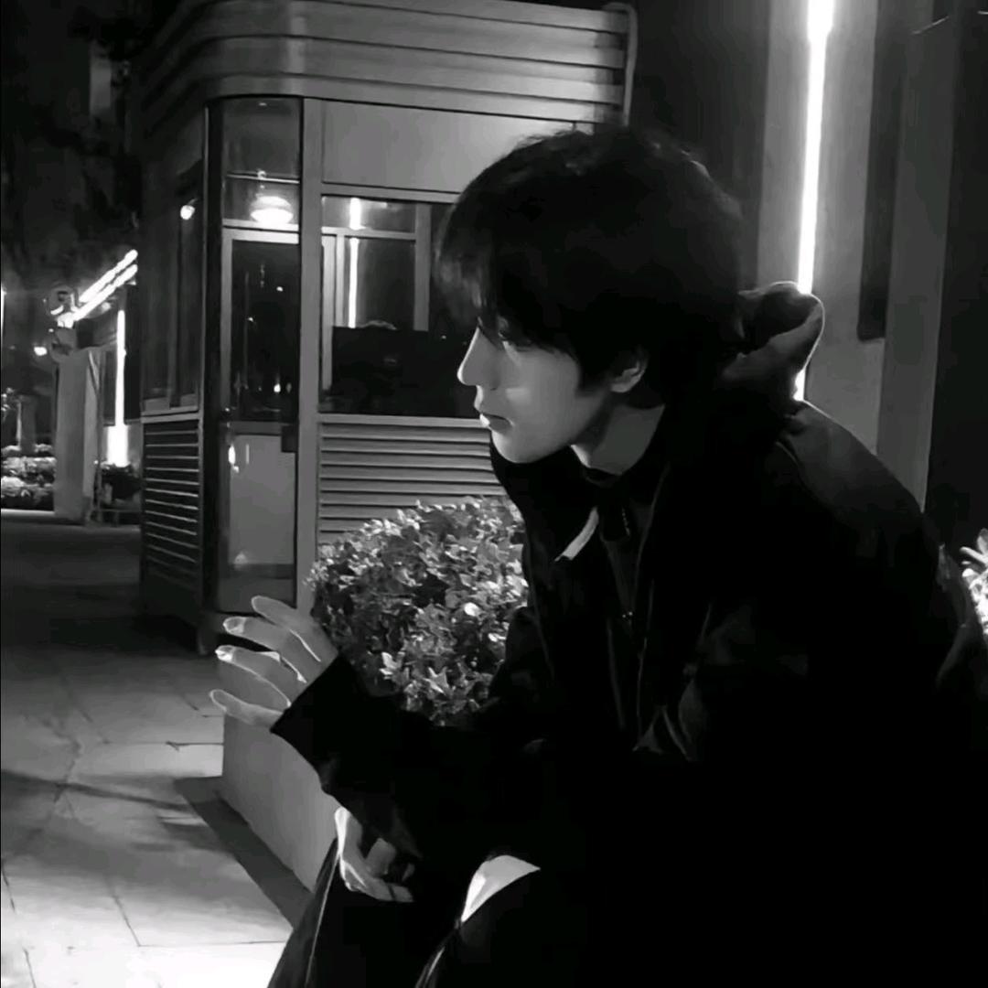 𝑬𝑲𝑶.疯七