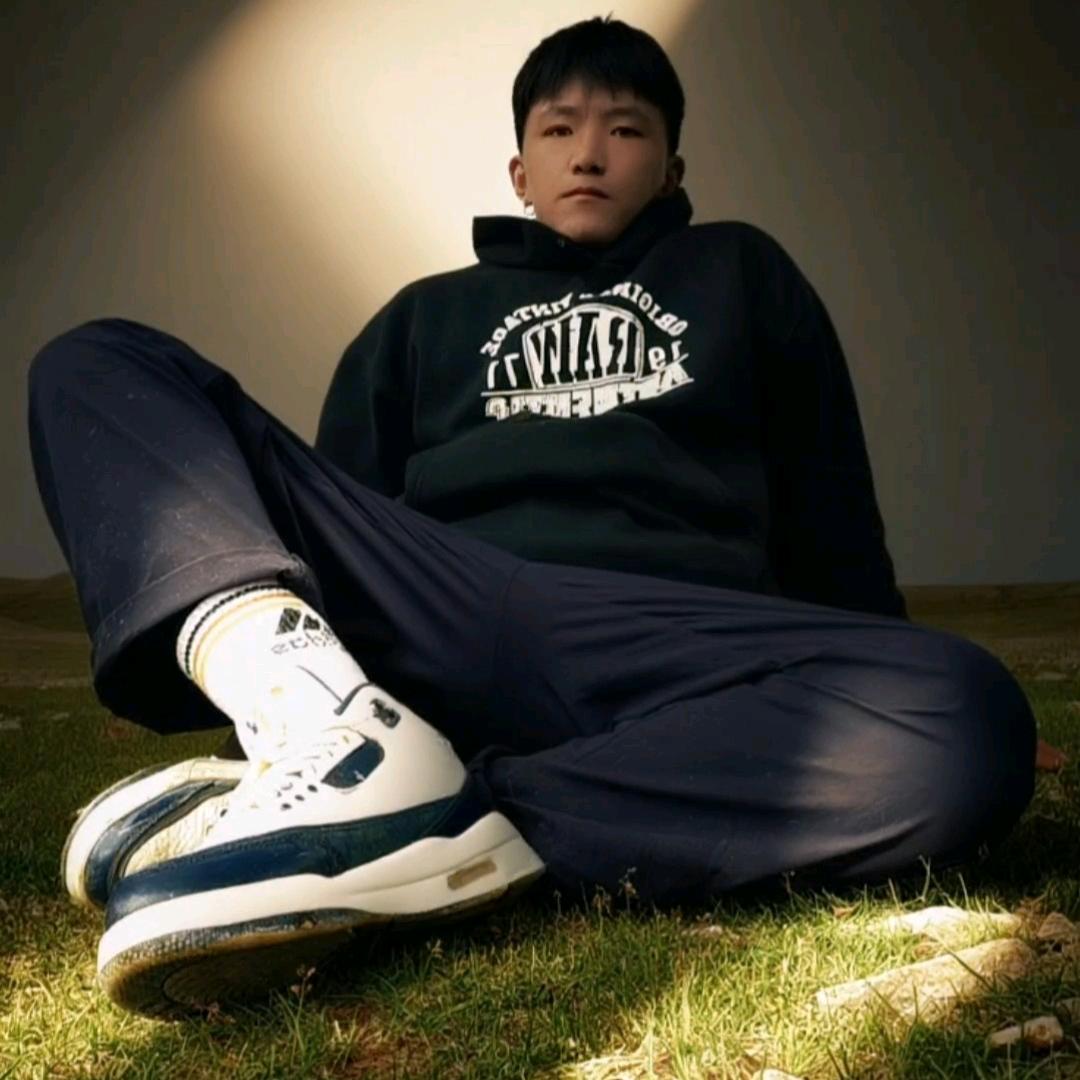 藏E1999
