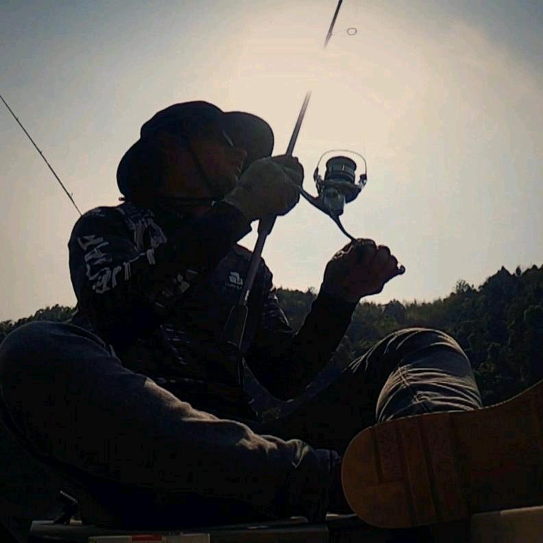 路亚 🎣 渣渣輝