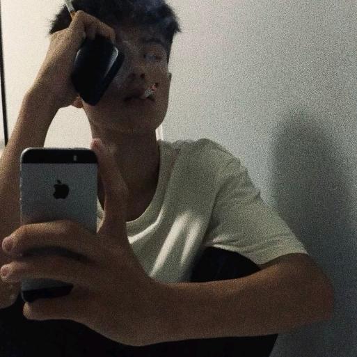 除了睡觉晚上都困