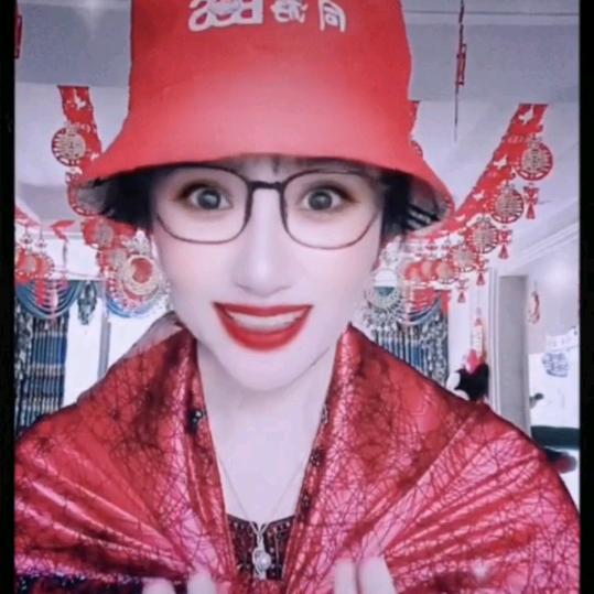 香水的娥