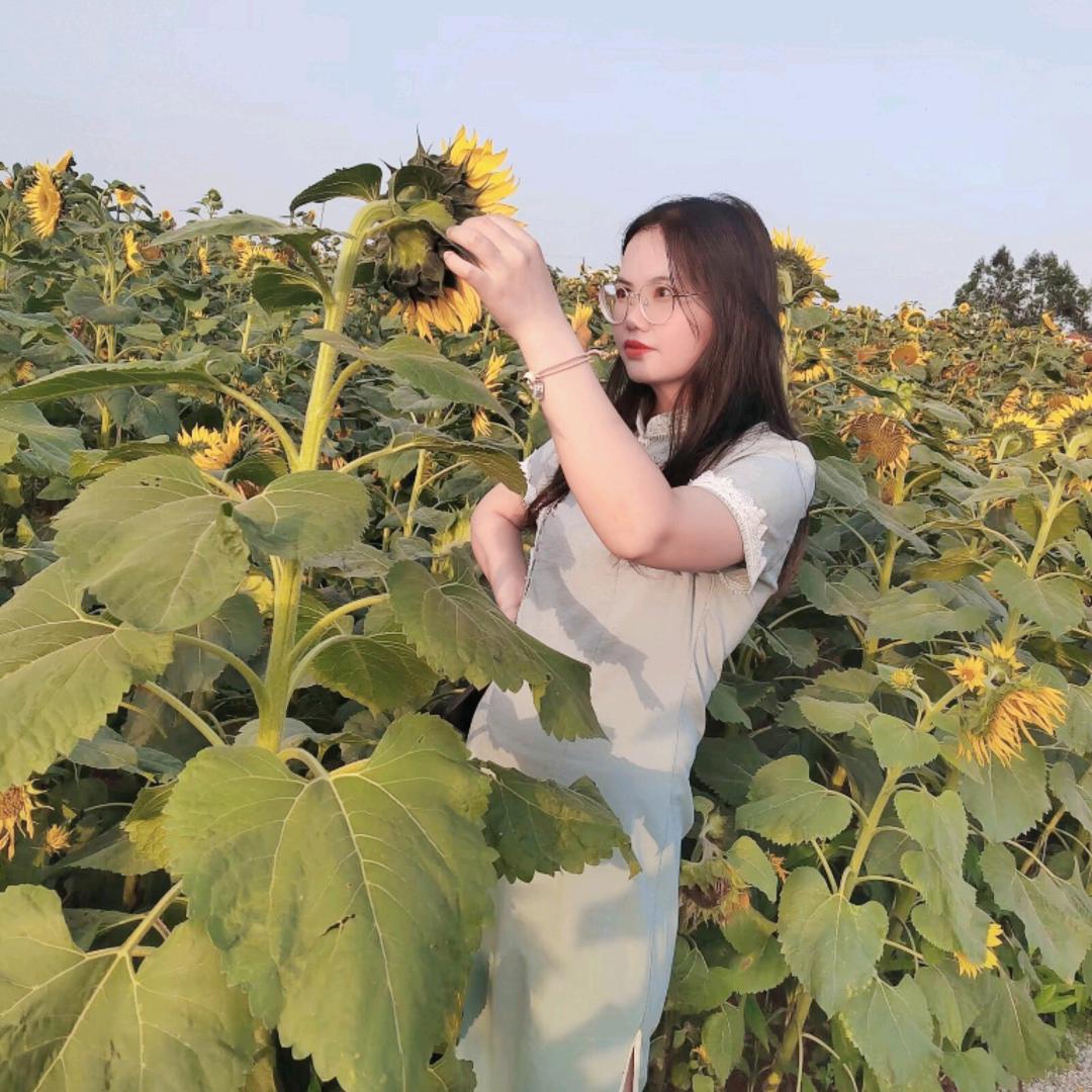 是灿灿吖⁵⁰⁹