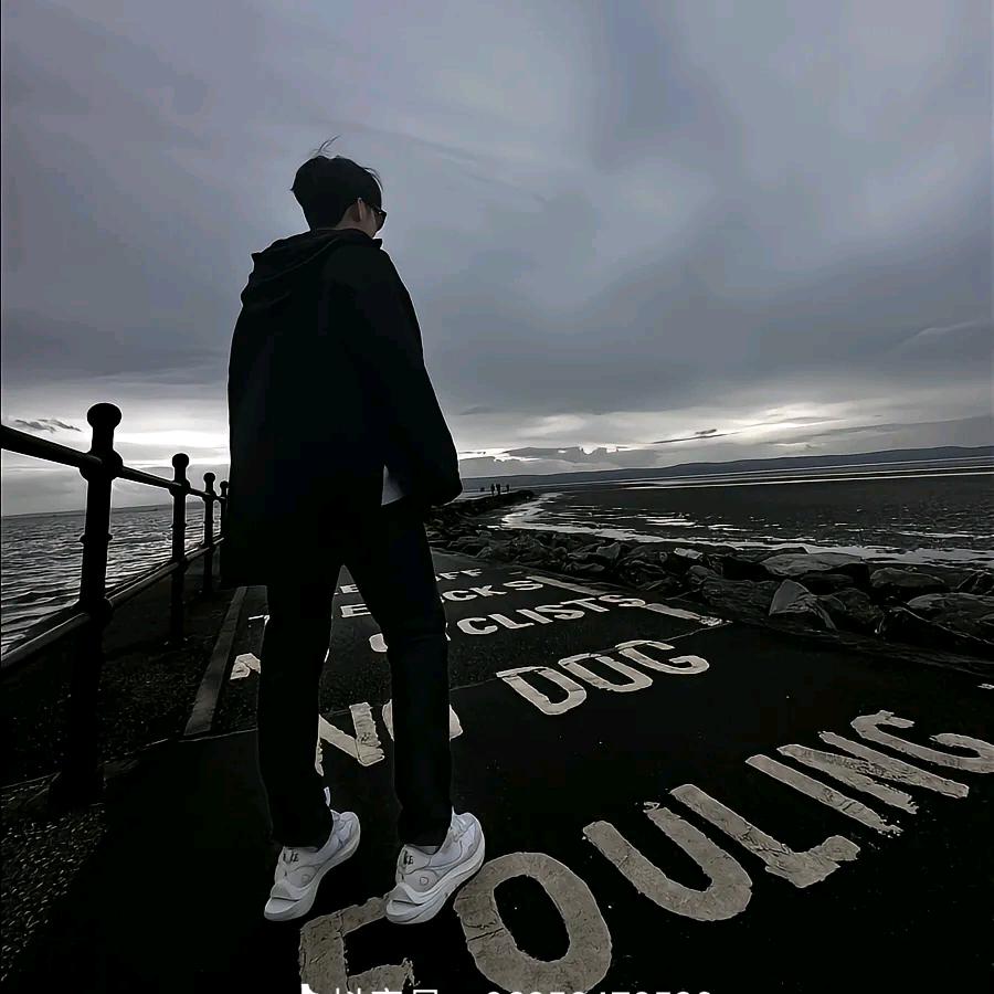 （宛东铲车出租承接地坪商混浇筑）