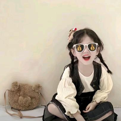 嫁不了豪门卖好门的小刘