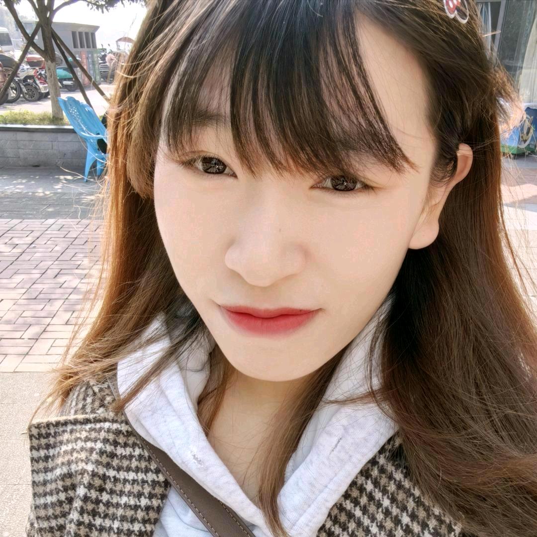 依依💞