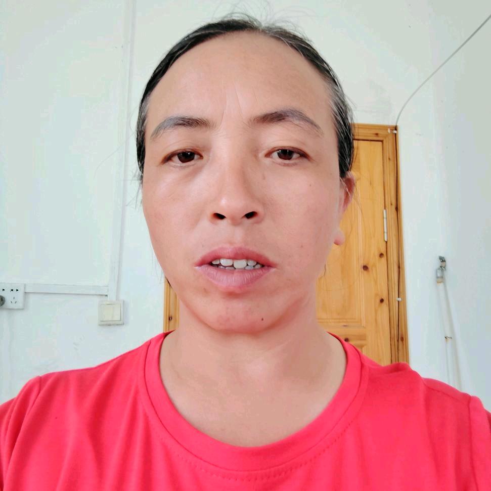 陈姐，白天一点半开播
