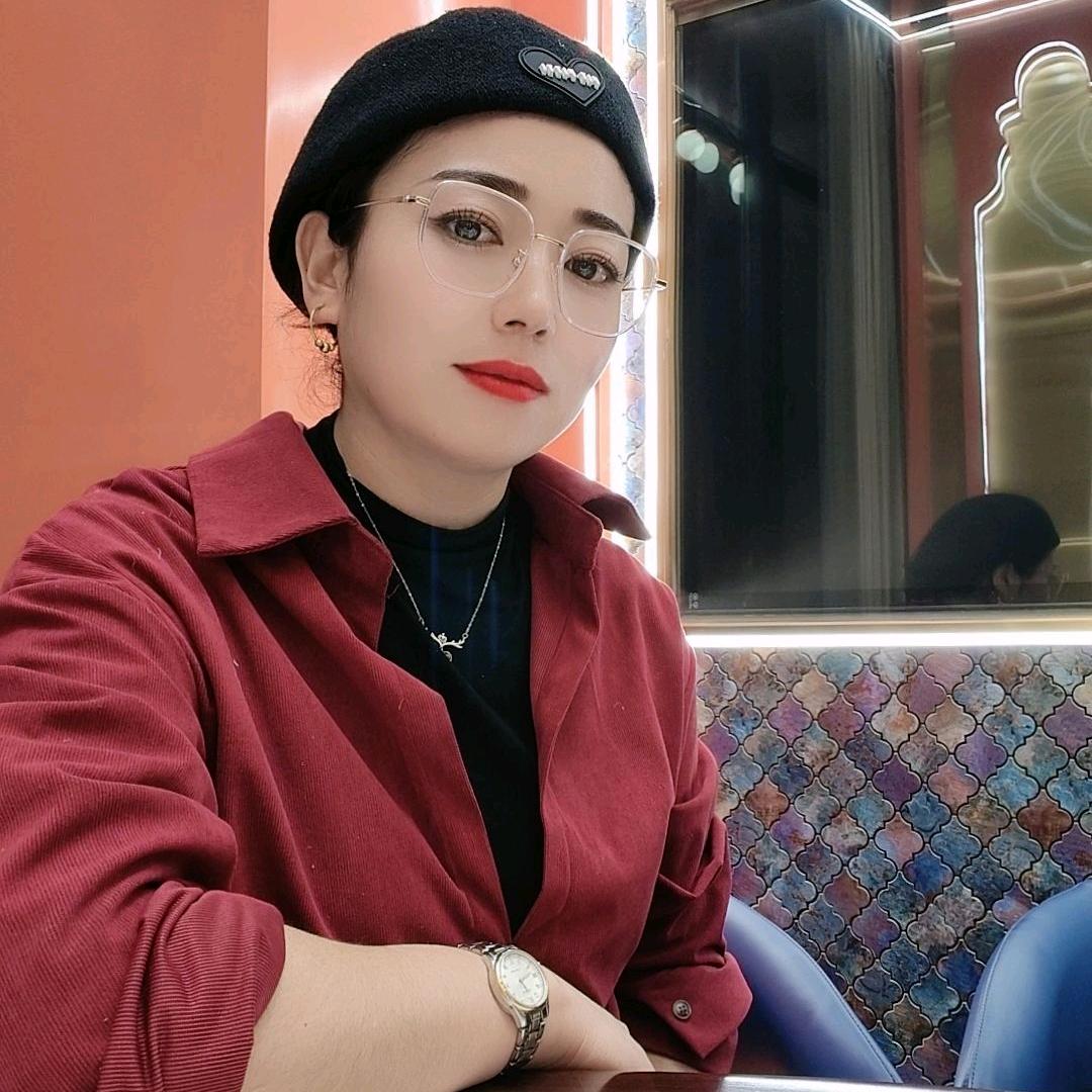 马琴  马尼坤商贸