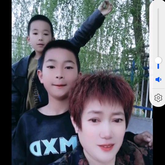 龙云服装娱乐号