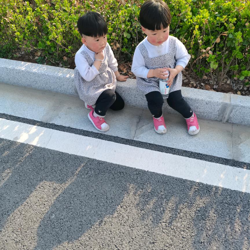 小呀么小尹子