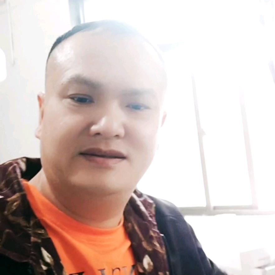三亿公司(专业养殖巨源山莲花血鸭)