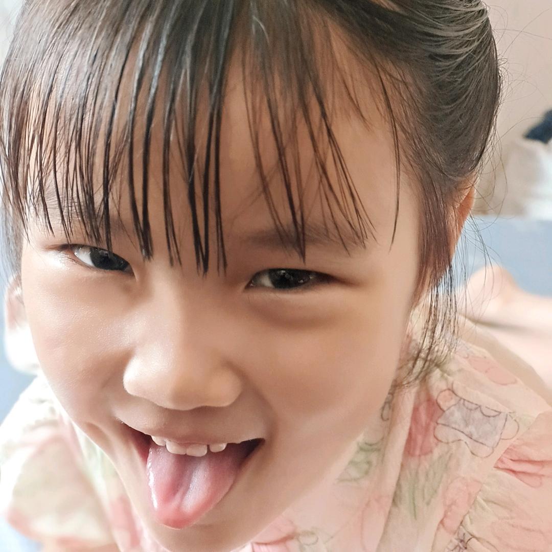 奺奺จุ๊บ