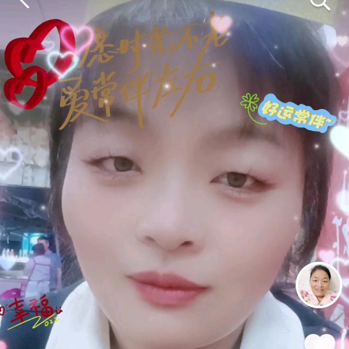 小红胖妞拉圈圈