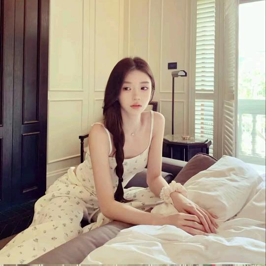 妮妮^