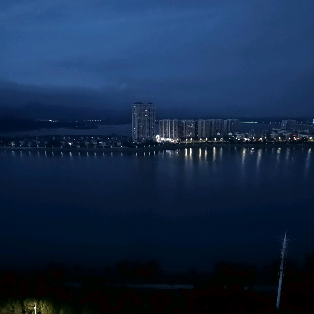 酒意渐浓