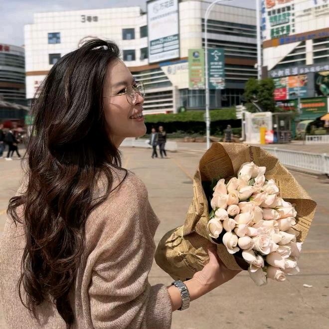 潘文青-高端轻奢