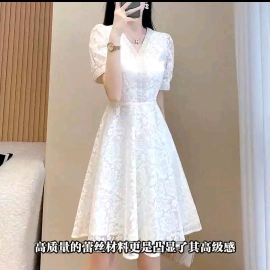 㣻  罖