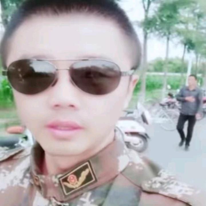 🚬ℒᎭℯ爺们ꦽོ༄꫟