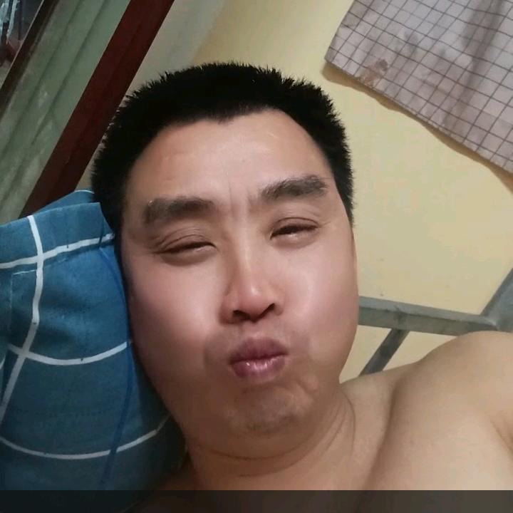 天天开心快乐每一天