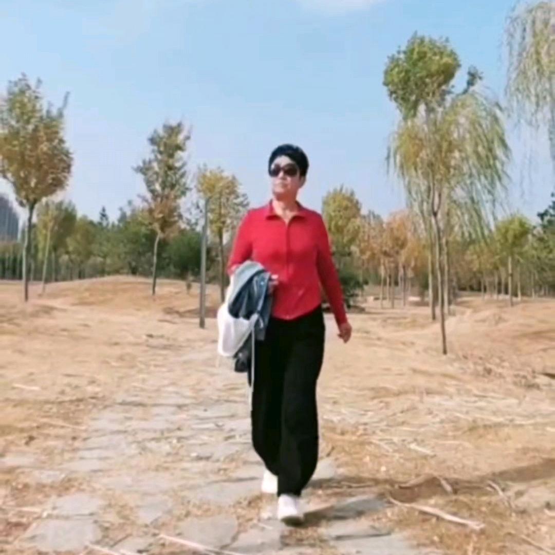 艾，很间单