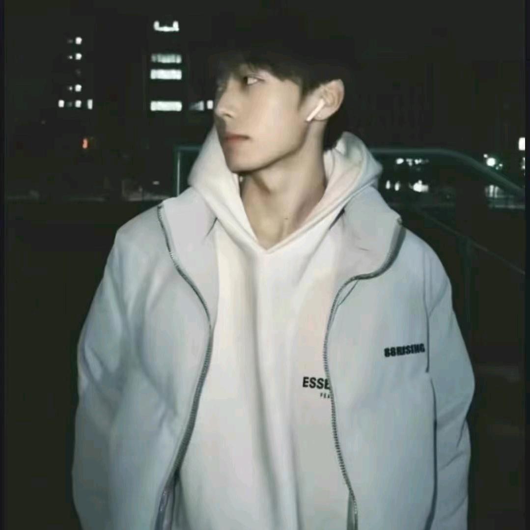 晚霞与海.