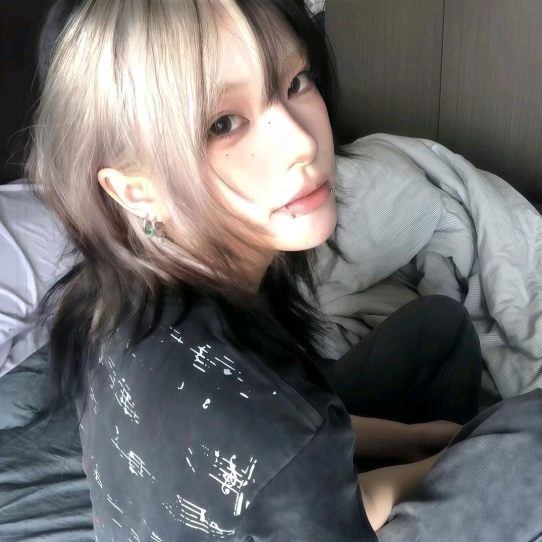 江蓠.
