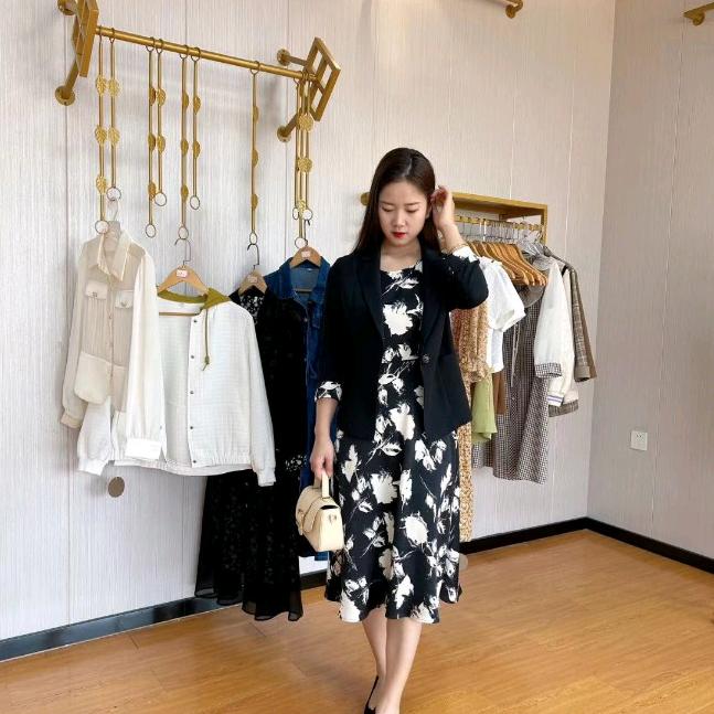 武汉绣姿轩女装